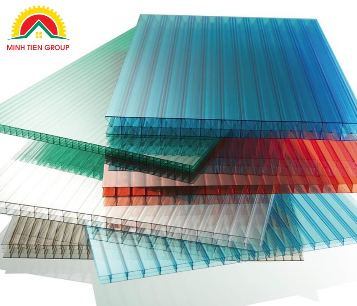 So sánh về màu sắc giữa 2 loại Polycarbonate
