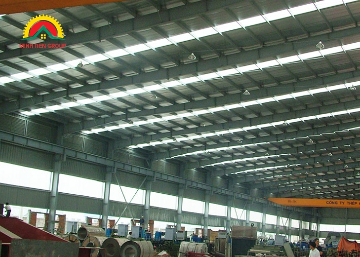 tấm lợp lấy sáng nhà xưởng