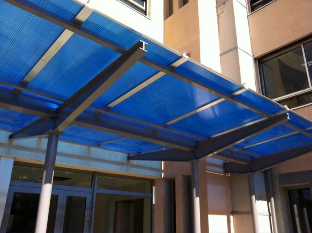 Tấm lợp lấy sáng Polycarbonate